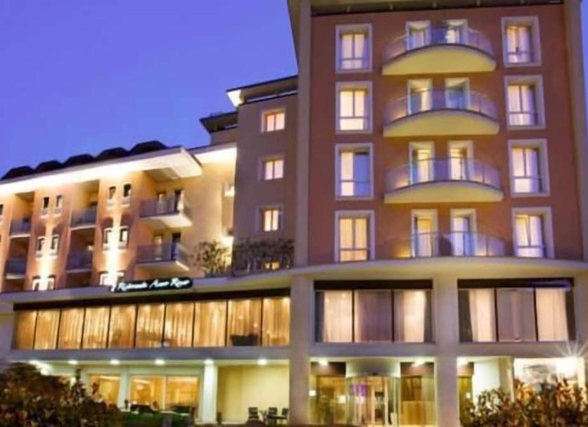 Hotel Rizzi Aquacharme - Vista Esterna Secondaria